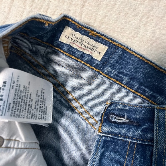 Levi’s 501 dark blue Jean shorts. - Picture 4 of 4